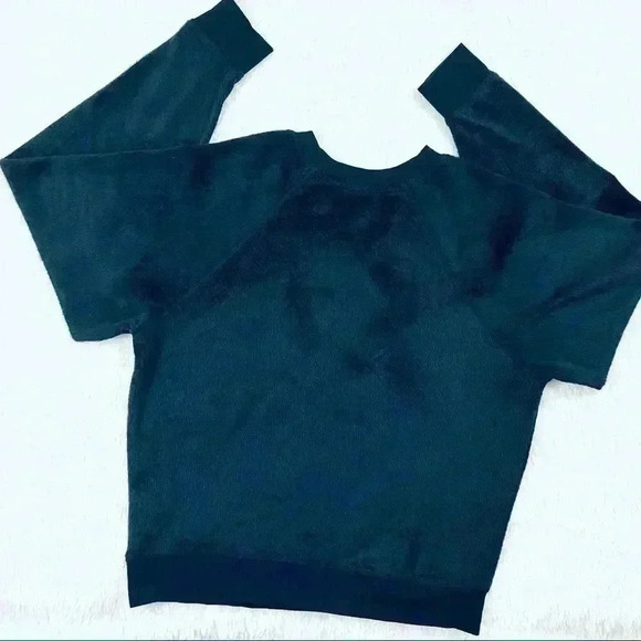 Topshop Black Furry Puma Long Sleeve Pullover Cropped Sweatshirt Size 4 - Picture 9 of 14